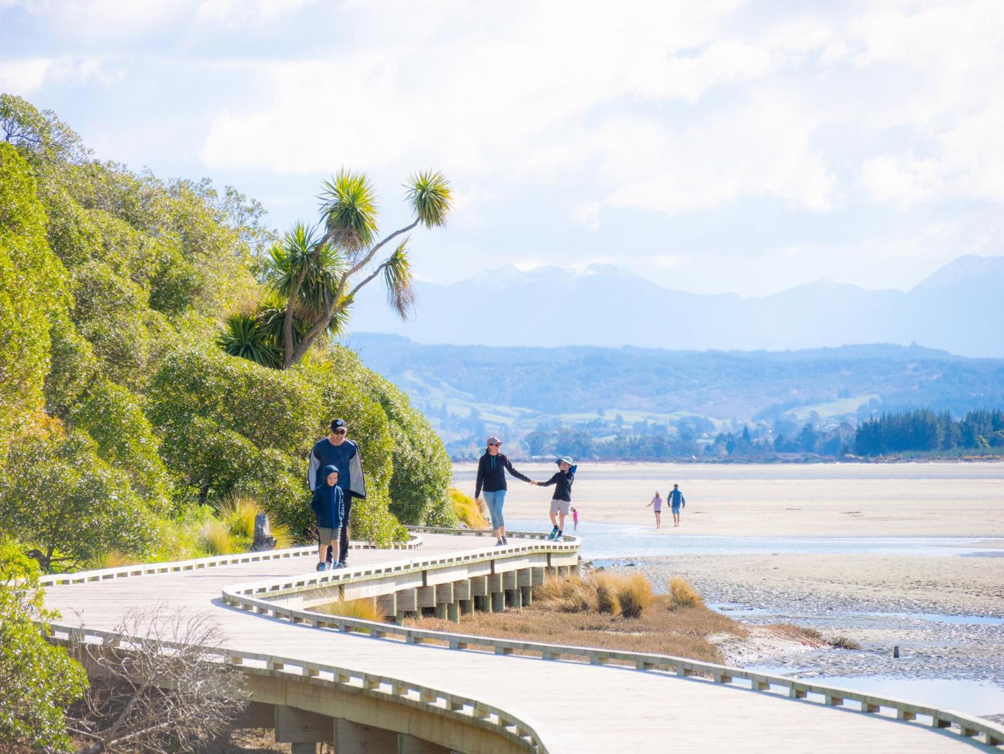 Tahuna Beach Holiday Park 纳尔逊 外观 照片