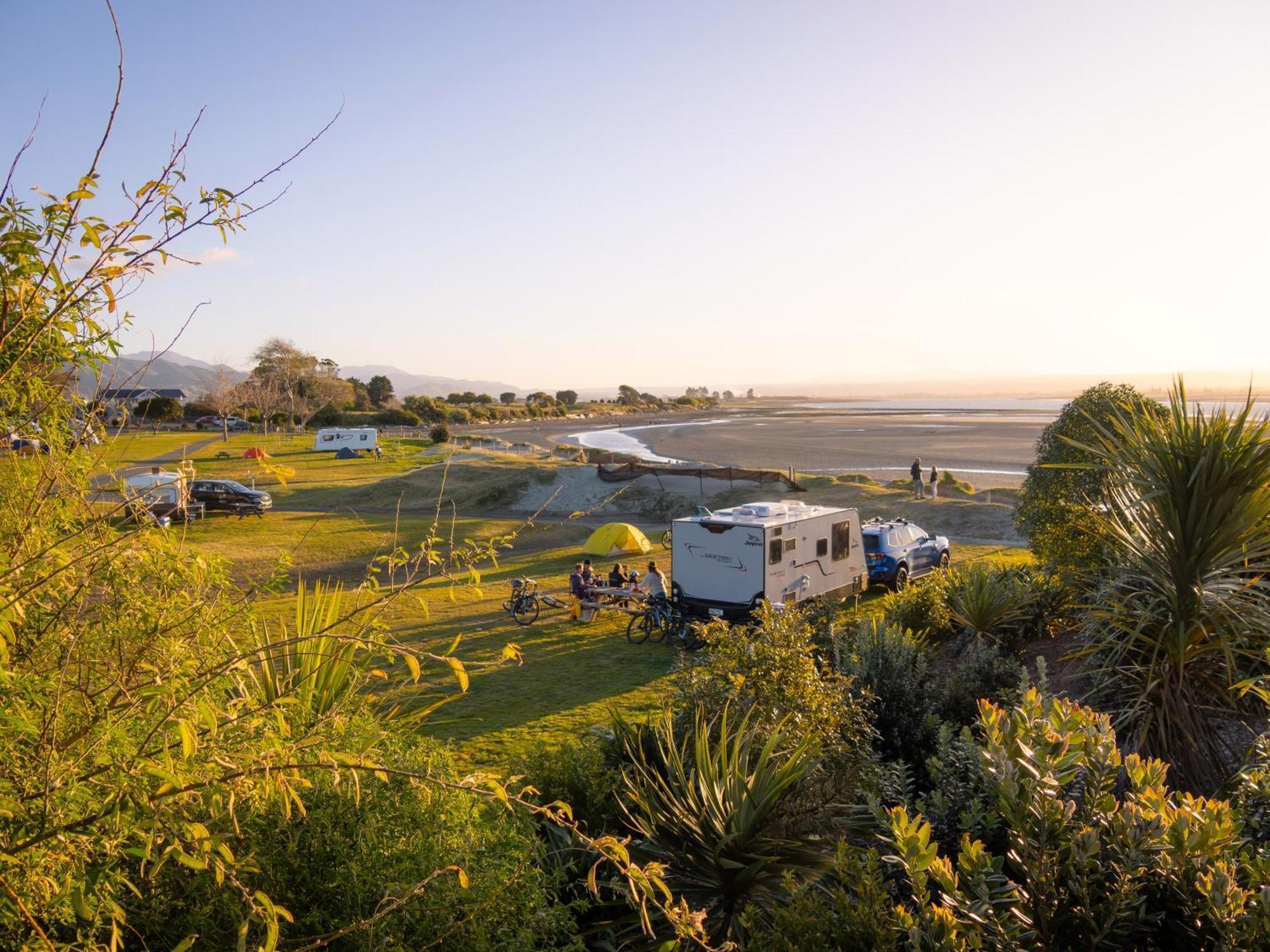Tahuna Beach Holiday Park 纳尔逊 外观 照片