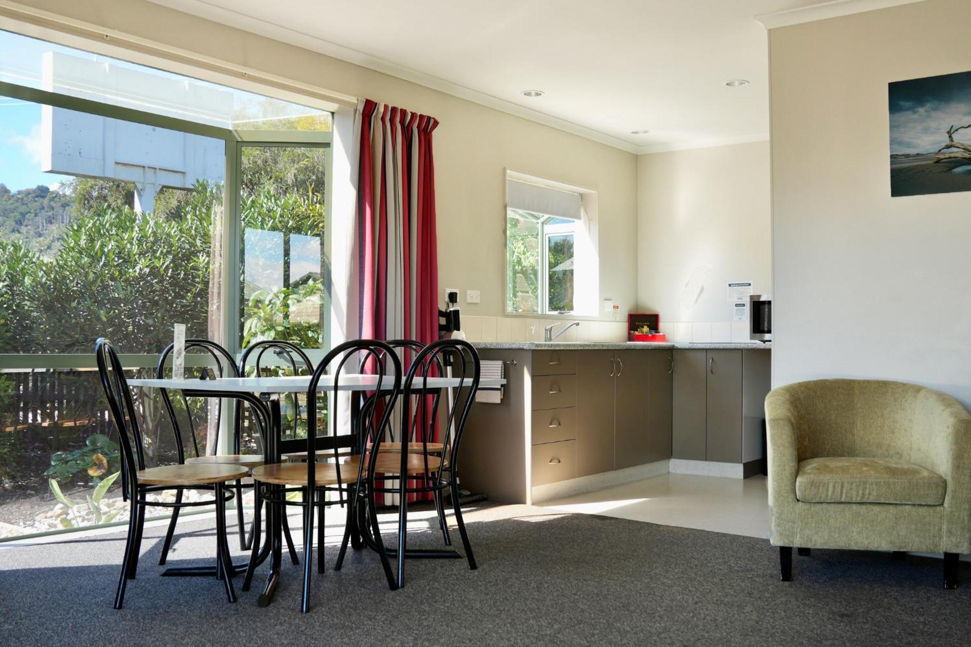 Tahuna Beach Holiday Park 纳尔逊 客房 照片